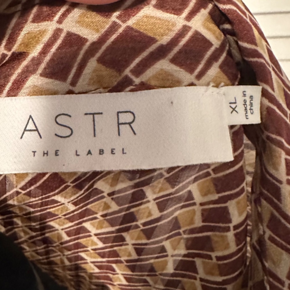 Astr The Label - Picture 5 of 5